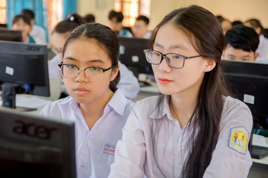 Nắm bắt kỹ thuật của Defender trong bóng đá cơ bản